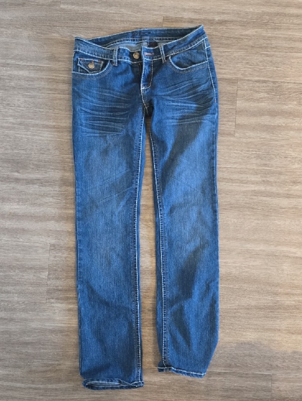 Blue Straight-Leg Jeans with Embroidered Back Pockets